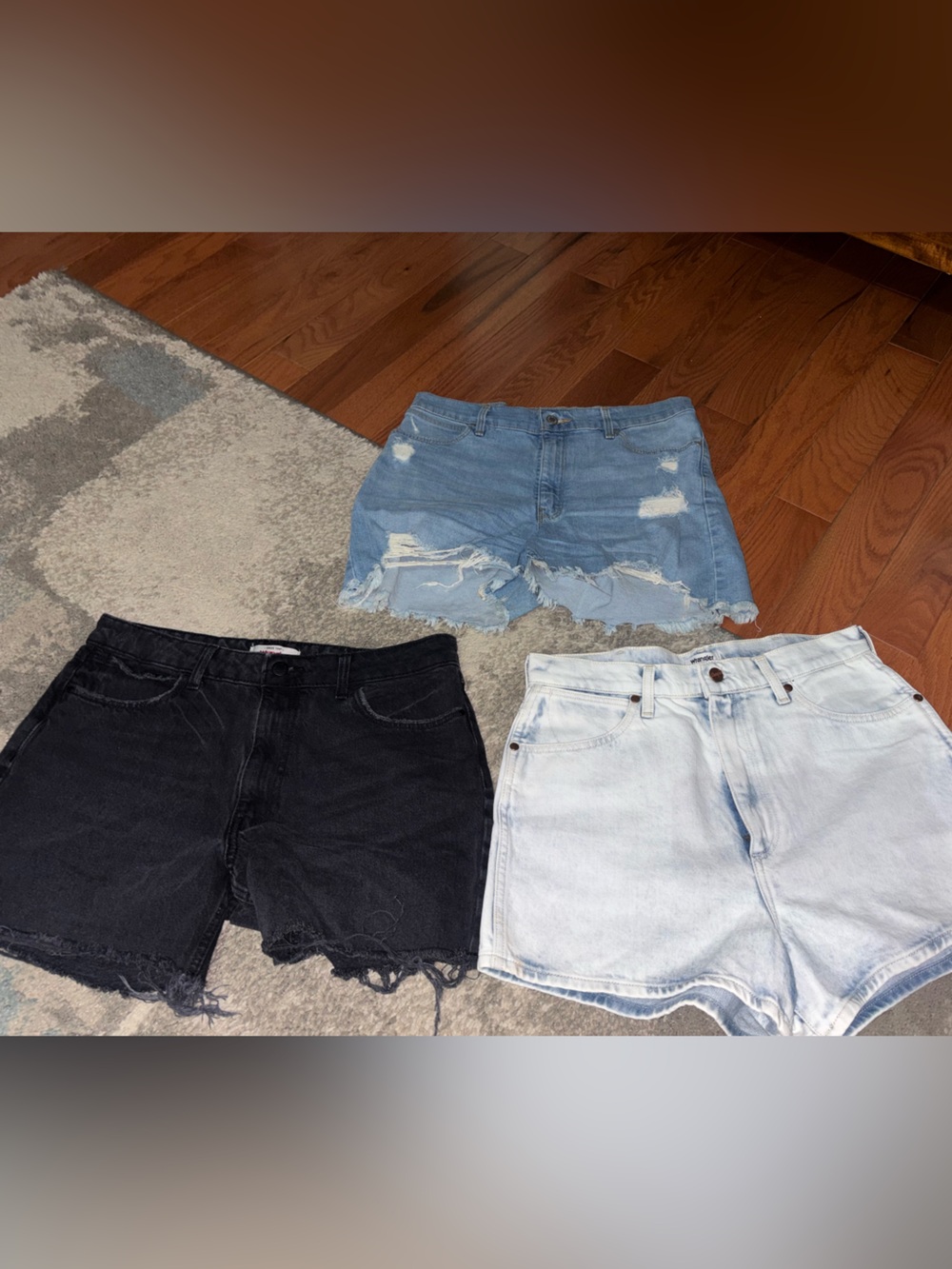 Bundle of Women’s Wrangler Shorts Size 10